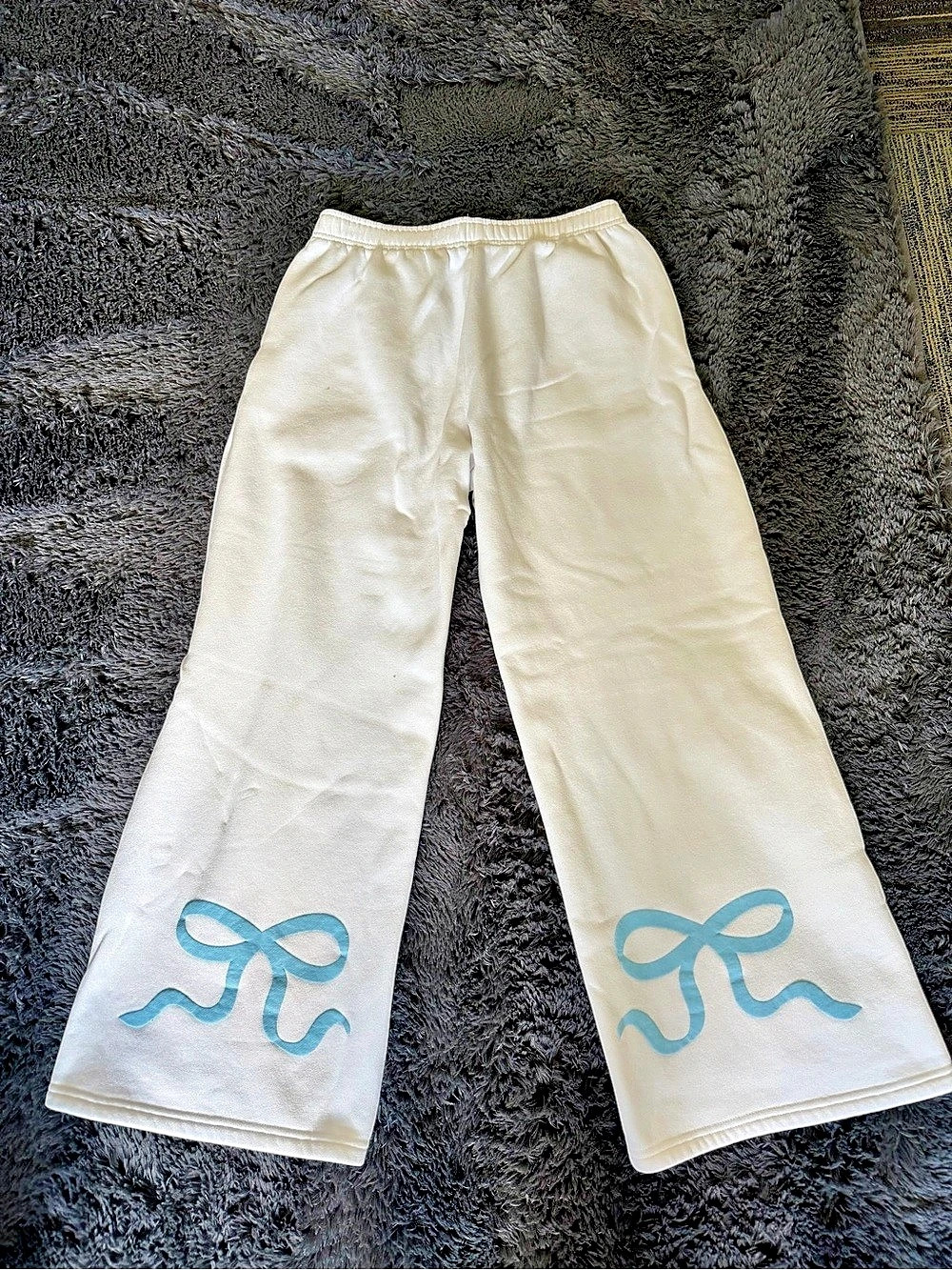 Edikted Bonney Bow Detail Sweatpants Wide Leg White & Blue